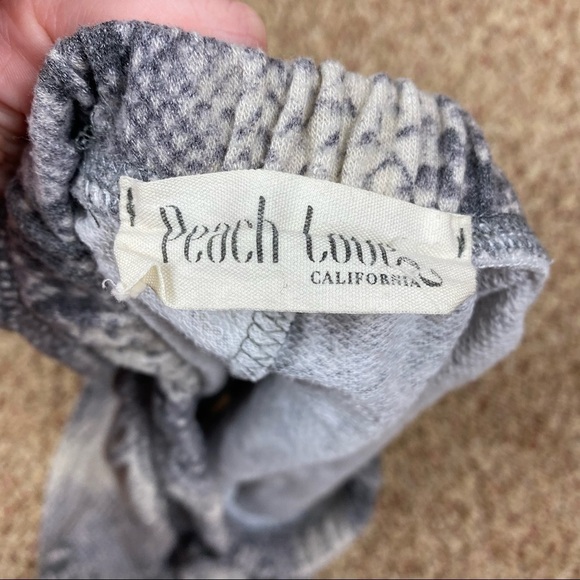 Peach Love Snakeskin Comfy Lounge Shorts M - Picture 3 of 4